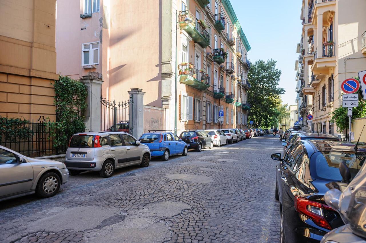 Via Aniello Falcone 72B Nápoly Kültér fotó